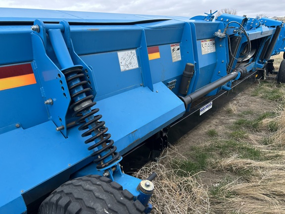 2014 Shelbourne XCV36 Header Combine