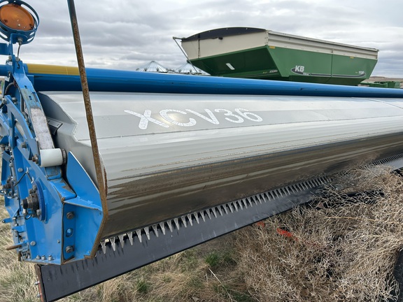 2014 Shelbourne XCV36 Header Combine