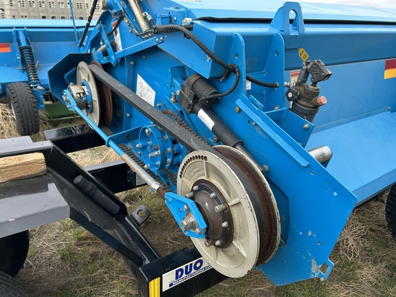 2014 Shelbourne XCV36 Header Combine