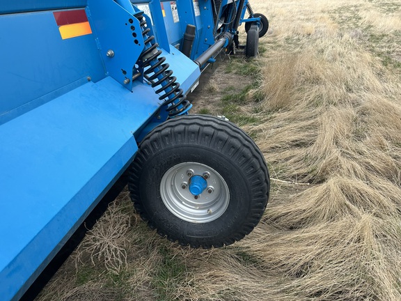 2014 Shelbourne XCV36 Header Combine