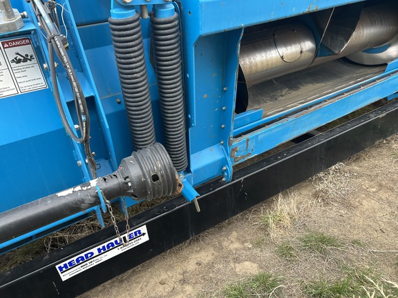 2014 Shelbourne XCV36 Header Combine