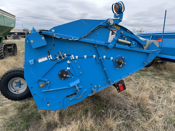 2014 Shelbourne XCV36 Header Combine