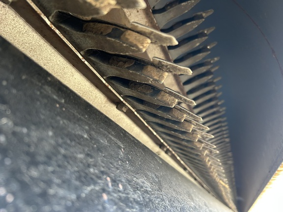 2015 Shelbourne XCV36 Header Combine