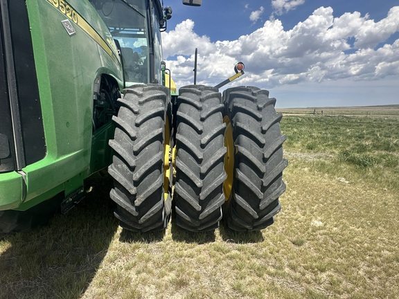 2006 John Deere 9520 Tractor 4WD
