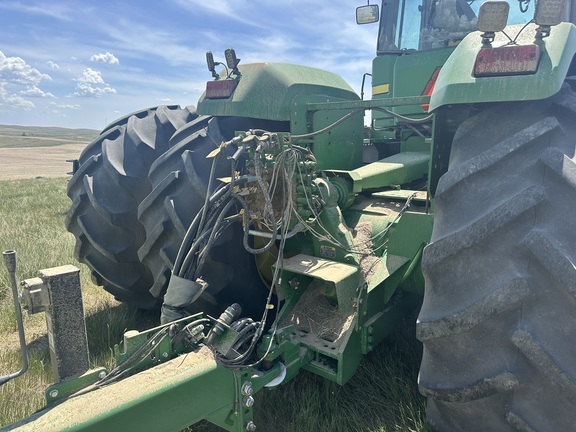 2004 John Deere 9520 Tractor 4WD