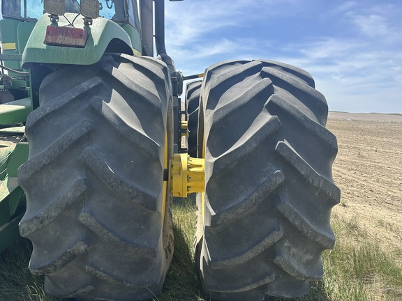 2004 John Deere 9520 Tractor 4WD