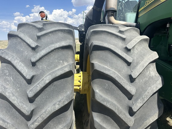 2004 John Deere 9520 Tractor 4WD