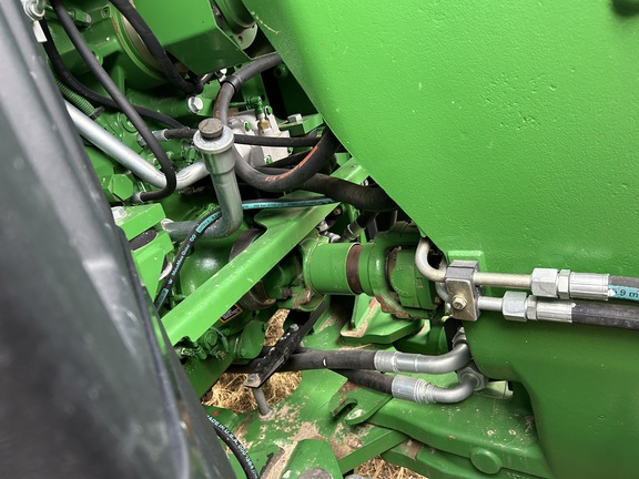 2013 John Deere 9560R Tractor 4WD