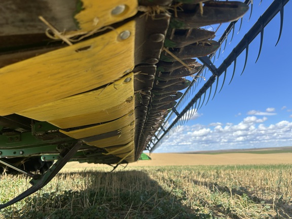 2013 John Deere 635F Header Combine