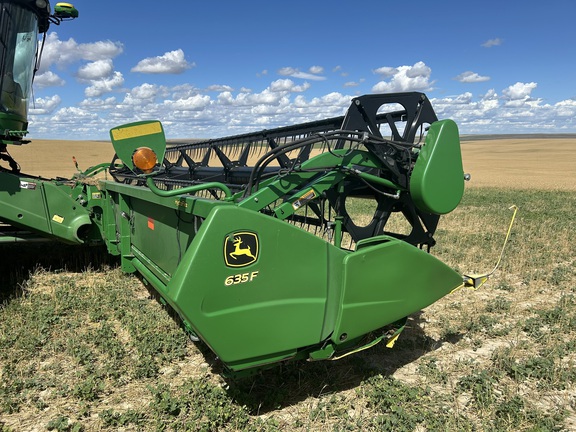 2013 John Deere 635F Header Combine