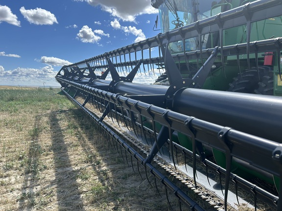 2013 John Deere 635F Header Combine