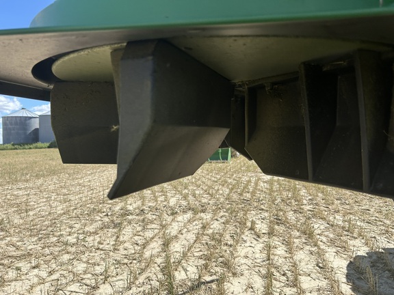 2012 John Deere S670 Combine