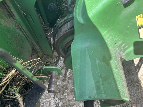 2012 John Deere S670 Combine