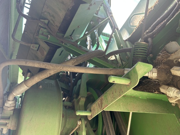 2012 John Deere S670 Combine