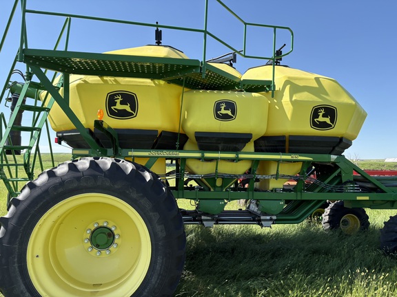 2014 John Deere 1835 Air Seeder