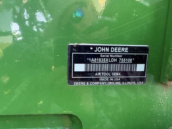 2014 John Deere 1835 Air Seeder