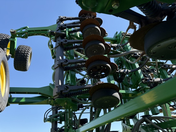2014 John Deere 1835 Air Seeder
