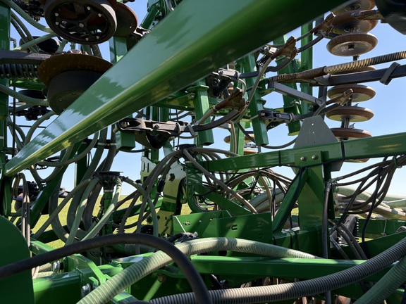 2014 John Deere 1835 Air Seeder