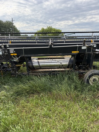 2010 Honey Bee SP36 Header Combine