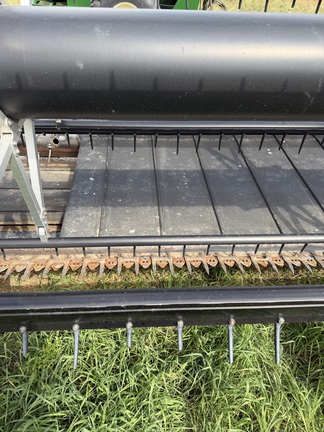 2010 Honey Bee SP36 Header Combine