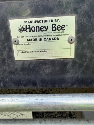 2010 Honey Bee SP36 Header Combine