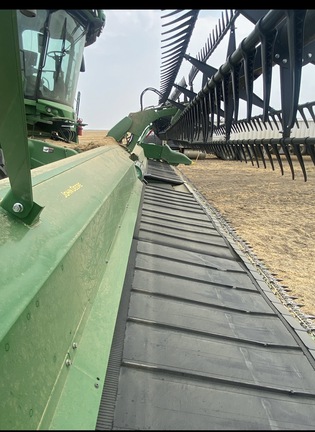 2021 John Deere RD40F Header Combine