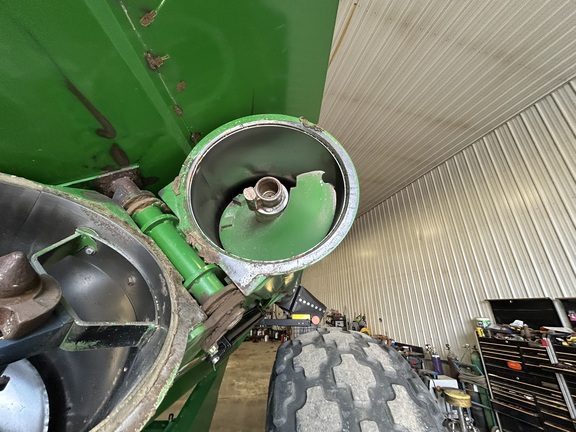 Brent 1082 Grain Cart