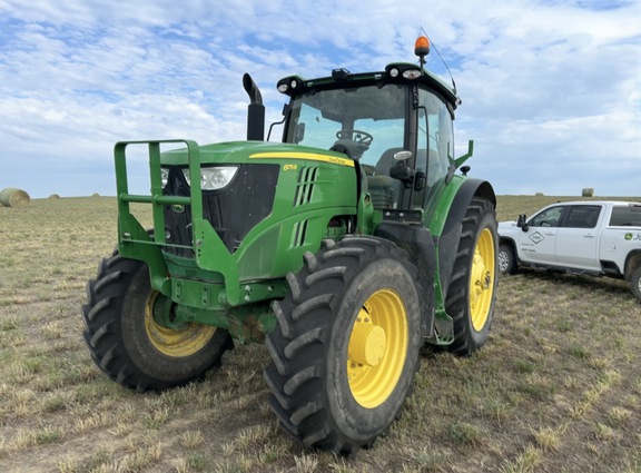 2016 John Deere 6175R Tractor