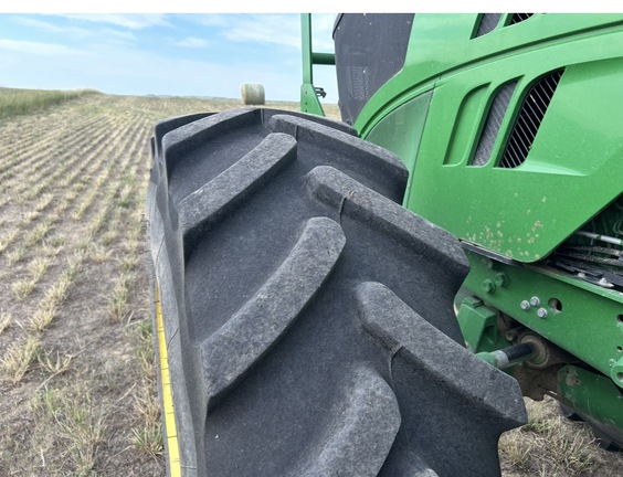2016 John Deere 6175R Tractor
