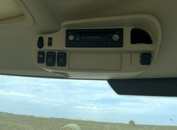 2016 John Deere 6175R Tractor