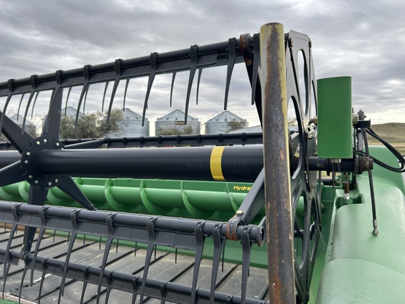 2010 John Deere 640D Header Combine