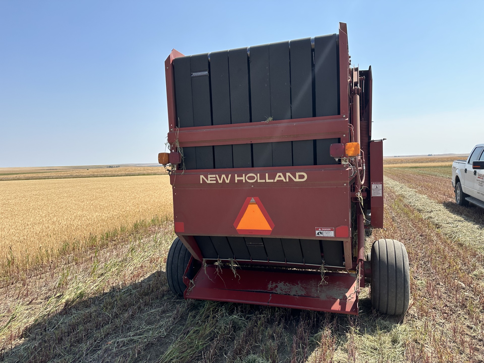 1998 New Holland 664 Baler/Round