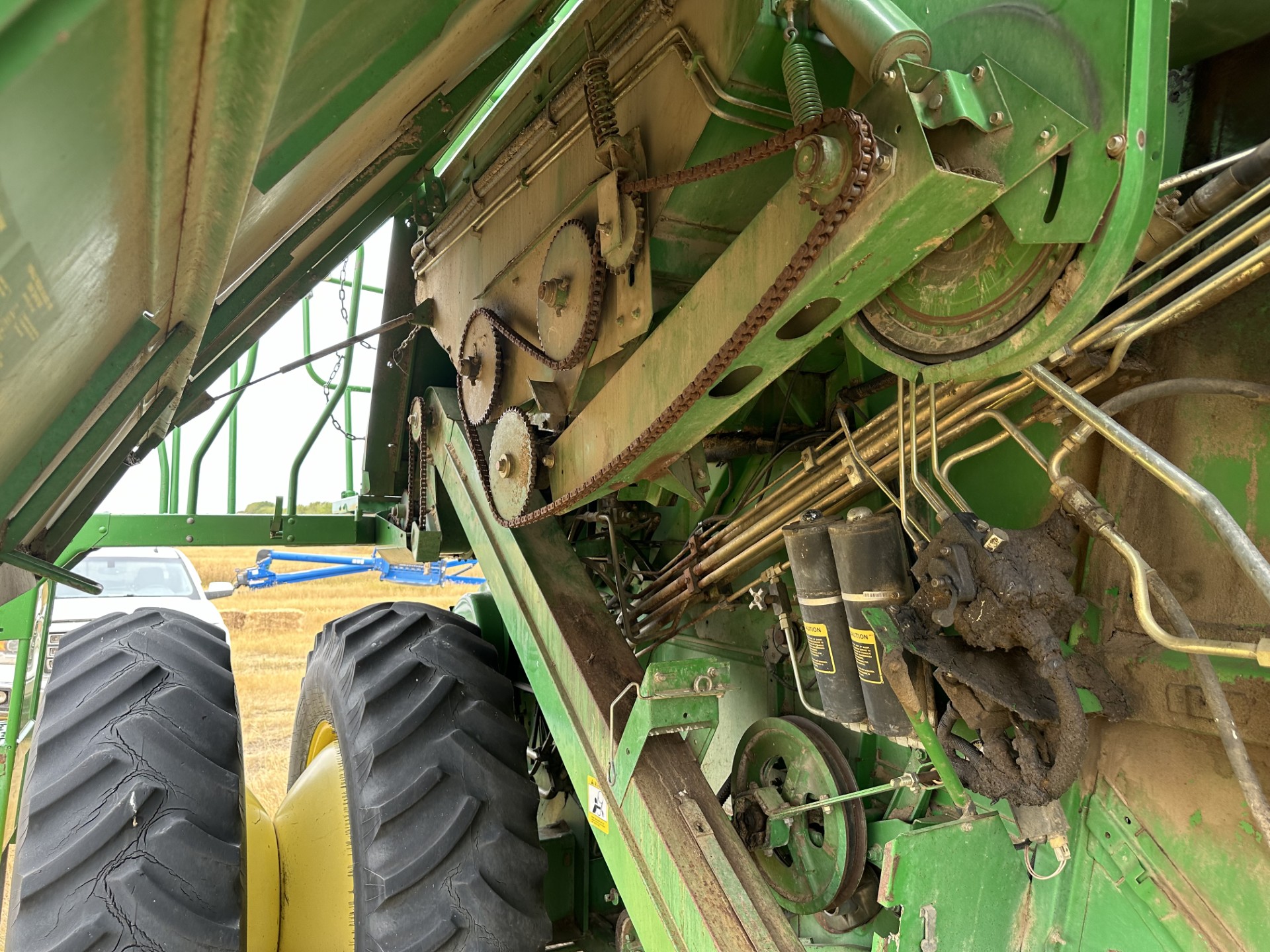 1991 John Deere 9600 Combine