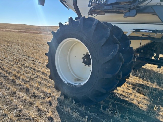 2006 Bourgault 5710 Air Drill