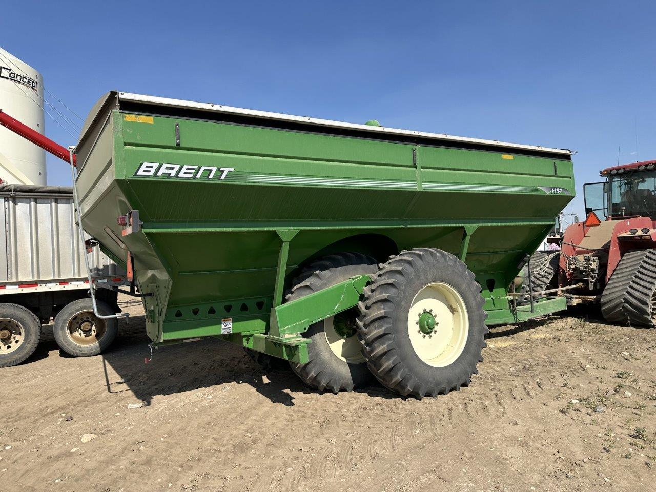 2009 Brent 1194 Grain Cart