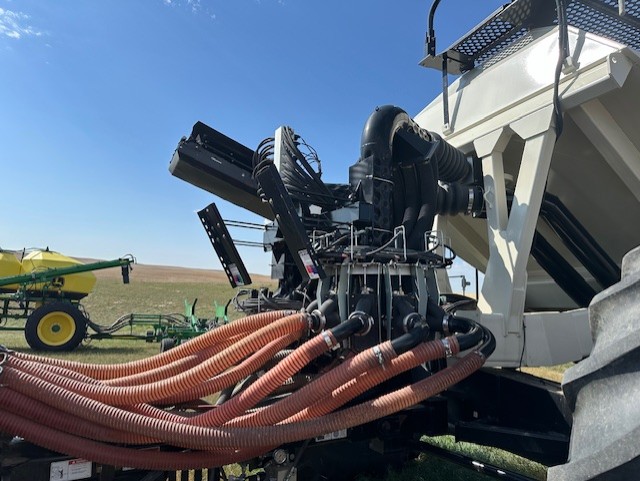 2017 Bourgault 3420 Air Drill