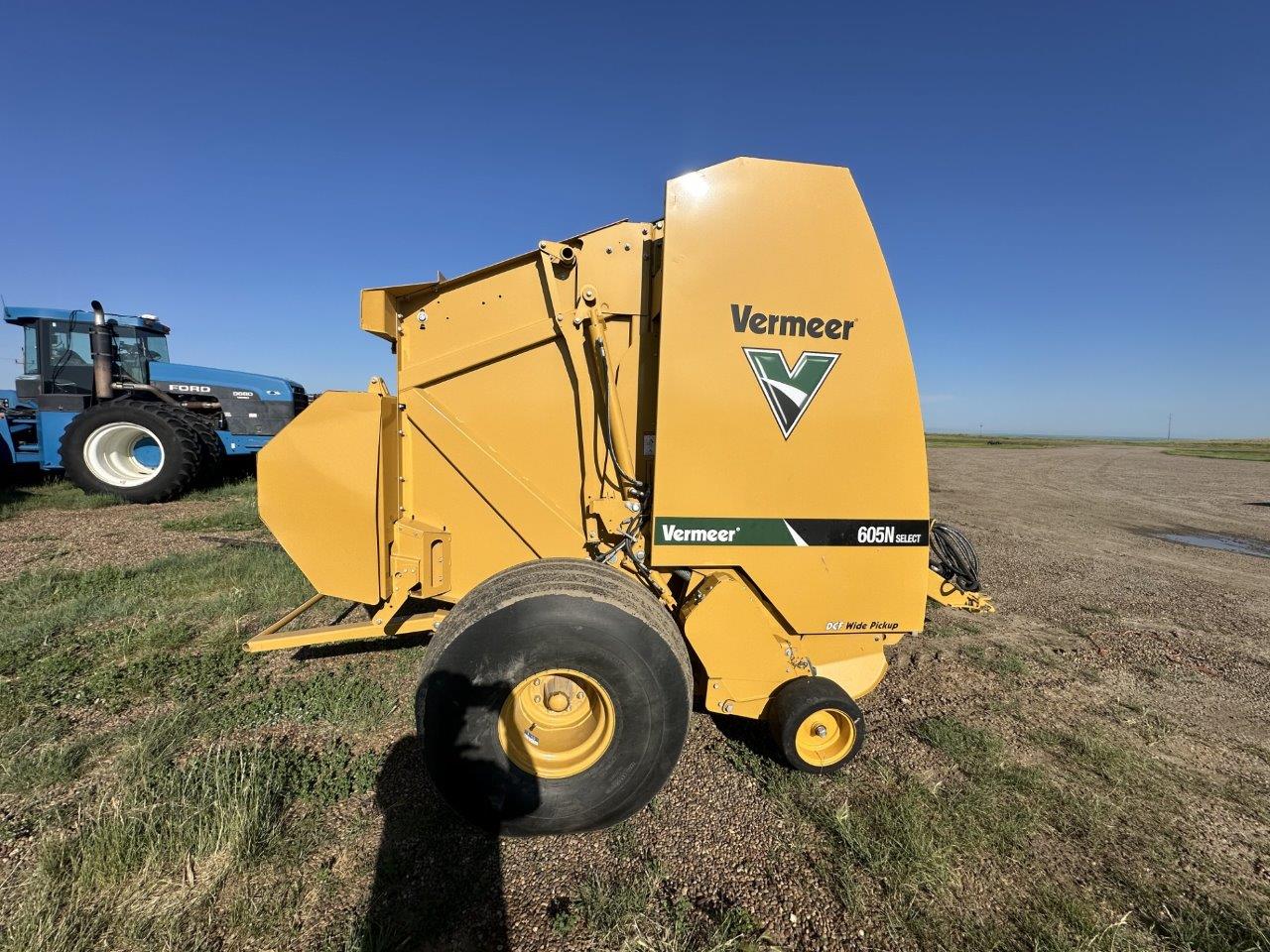 2021 Vermeer 605N Baler/Round