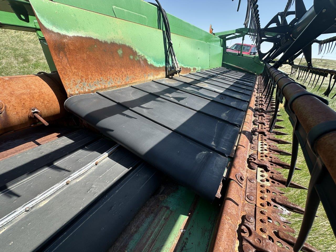 2007 John Deere 936D Header Draper