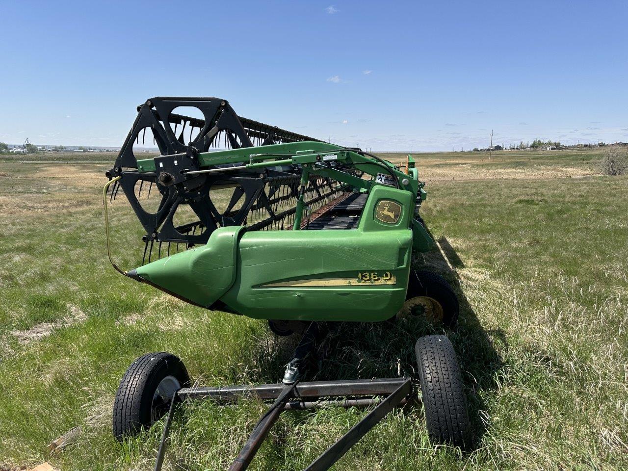 2007 John Deere 936D Header Draper