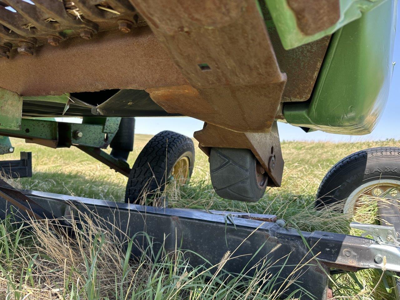 2007 John Deere 936D Header Draper