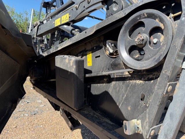 2013 MacDon FD75 Header Draper