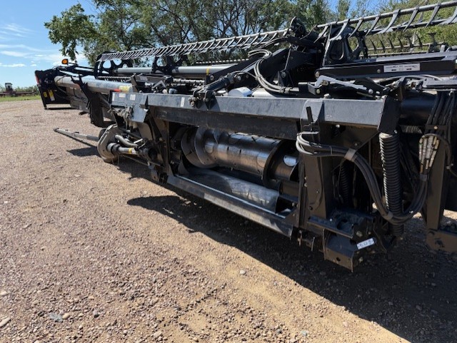 2013 MacDon FD75 Header Draper