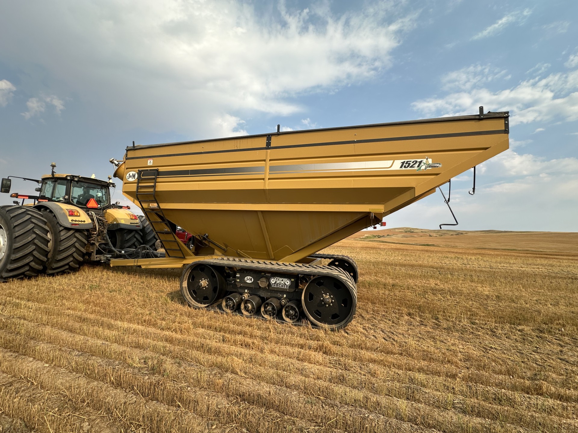 2014 J&M 1521-22 Grain Cart