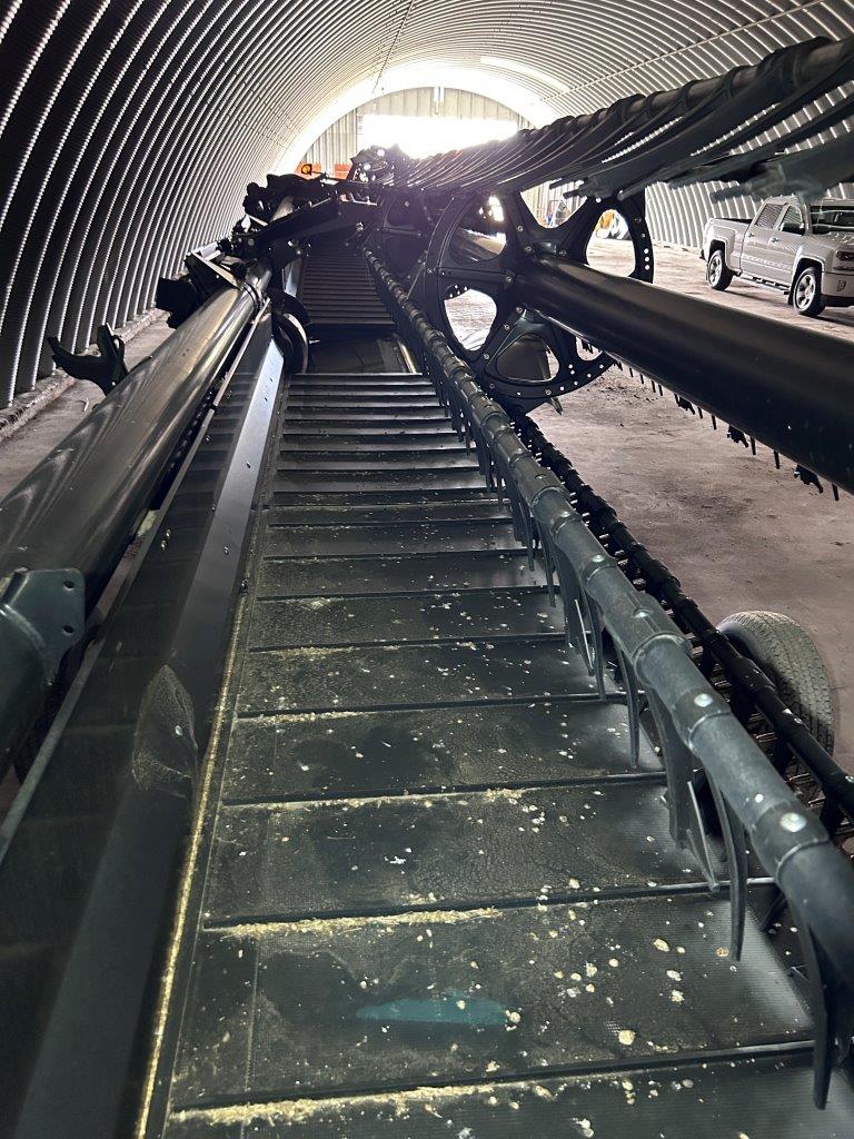 2017 MacDon FD75 Header Draper