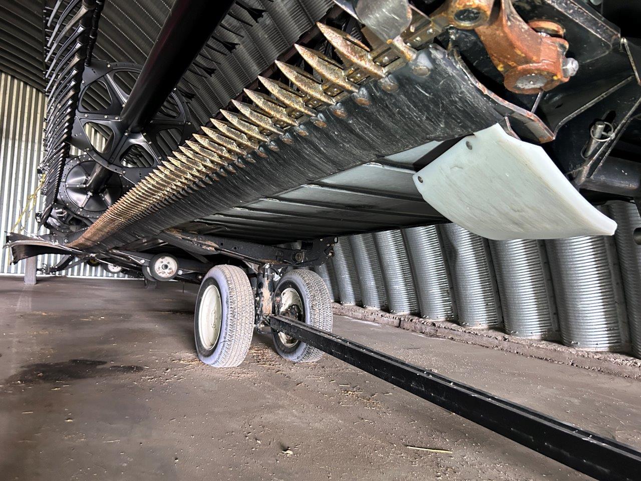 2017 MacDon FD75 Header Draper