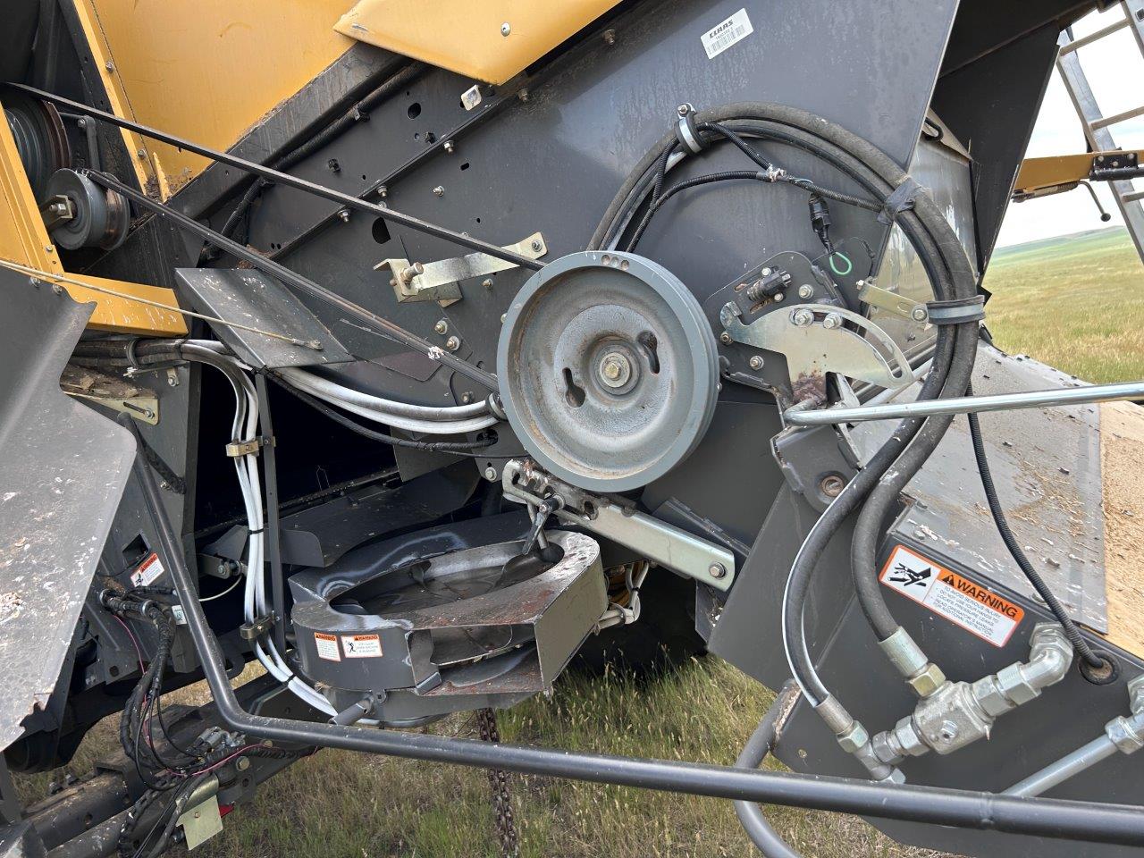 2011 CLAAS 750TT Combine