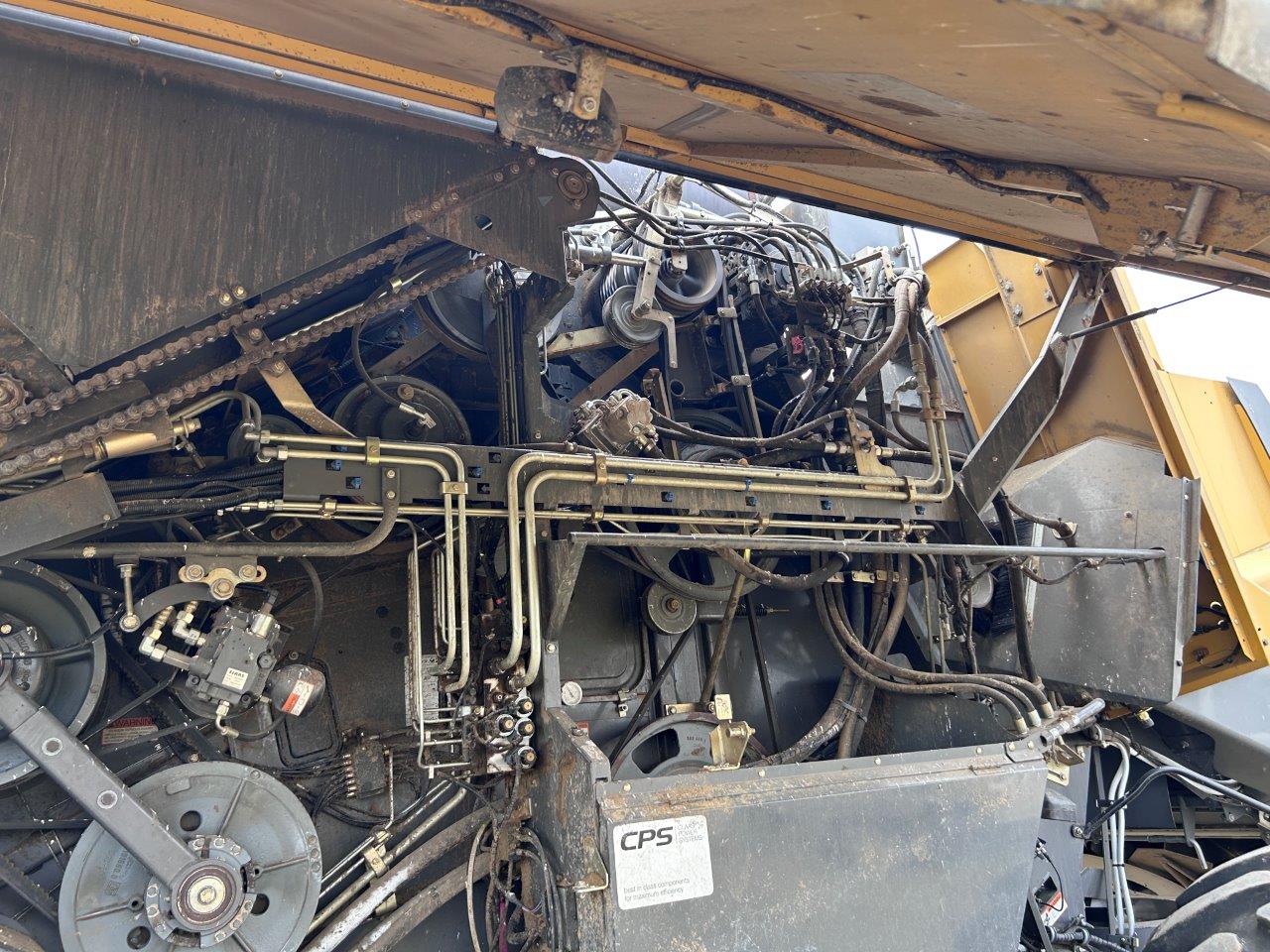 2011 CLAAS 750TT Combine