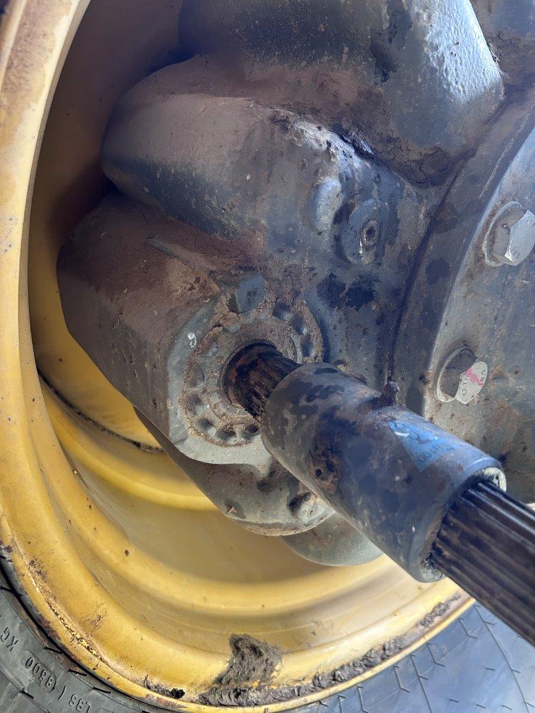 2011 CLAAS 750TT Combine