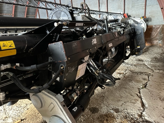 2017 MacDon FD75 Header Draper