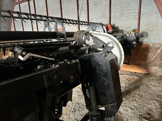 2017 MacDon FD75 Header Draper